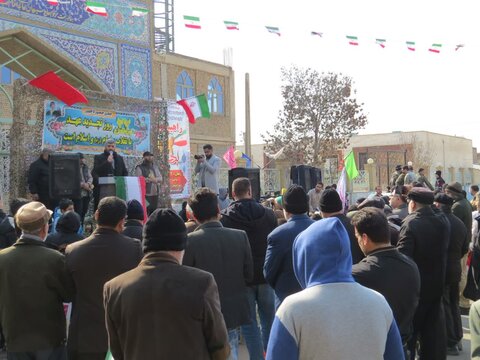 حضور مردم حماسی خیرآباد ورامین در راهپیمایی یوم الله ۲۲