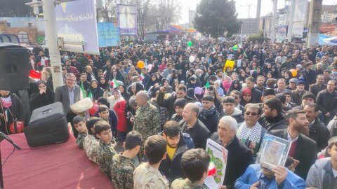 تصاویر/ برگزاری راهپیمایی ۲۲ بهمن ۱۴۰۳ در شهرستان قرچک