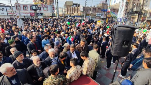 تصاویر/ برگزاری راهپیمایی ۲۲ بهمن ۱۴۰۳ در شهرستان قرچک