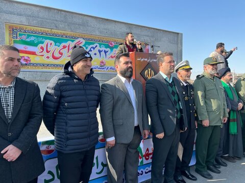 تصاویر راهپیمایی پرشکوه و عزت آفرین یوم الله ۲۲ بهمن در بخش فشافویه