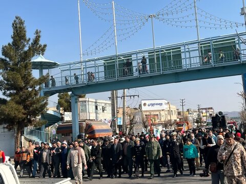 تصاویر راهپیمایی پرشکوه و عزت آفرین یوم الله ۲۲ بهمن در بخش فشافویه