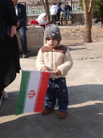 تصاویری از حضور حماسی مردم بخش جوادآباد در راهپیمایی ۲۲ بهمن