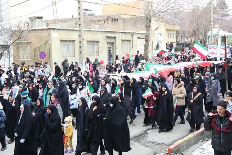حضور باشکوه مردم استان همدان در جشن انقلاب
