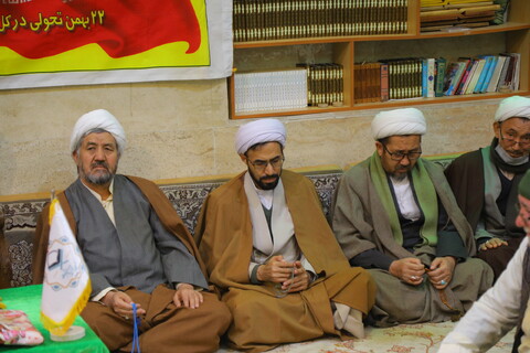 تصاویر/ مراسم جشن چهل وششمین سالگردانقلاب اسلامی ایران و جشن میلادحضرت علی اکبر(ع) با حضور مهاجرین افغانستانی مقیم قم