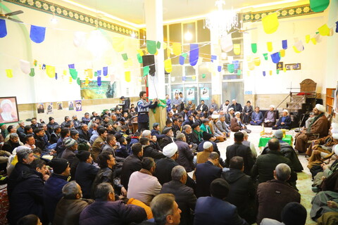 تصاویر/ مراسم جشن چهل وششمین سالگردانقلاب اسلامی ایران و جشن میلادحضرت علی اکبر(ع) با حضور مهاجرین افغانستانی مقیم قم