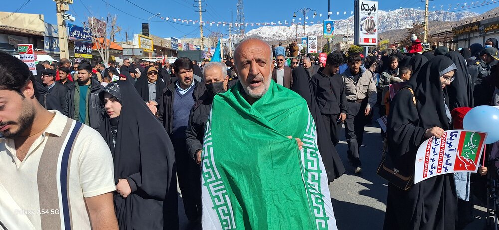 حضور باشکوه مردم یاسوج در راهپیمایی ۲۲ بهمن؛ تجلی وفاداری به انقلاب و رهبری