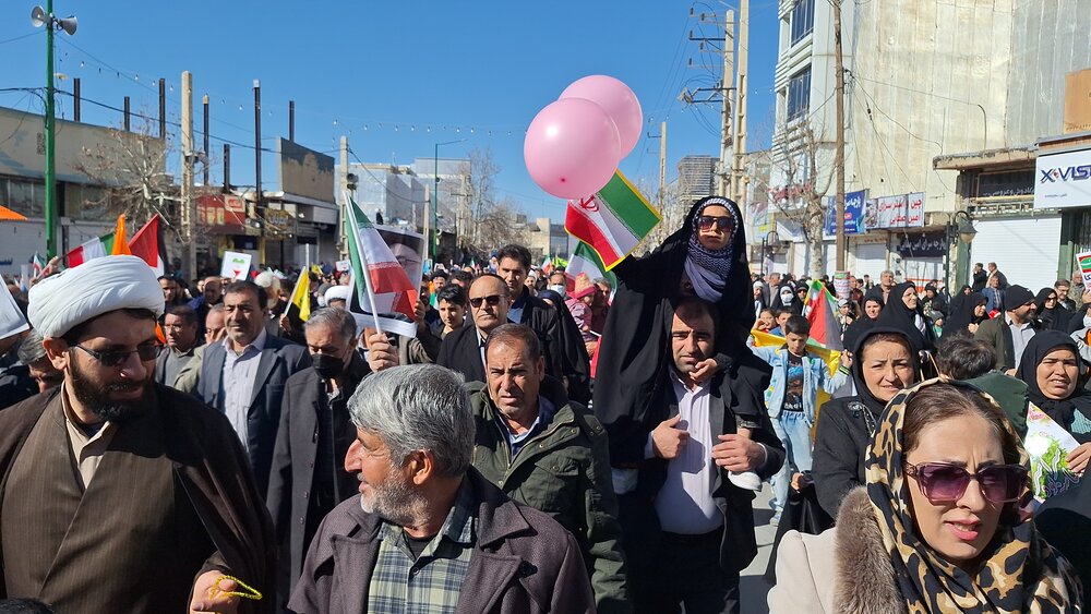 حضور باشکوه مردم یاسوج در راهپیمایی ۲۲ بهمن؛ تجلی وفاداری به انقلاب و رهبری