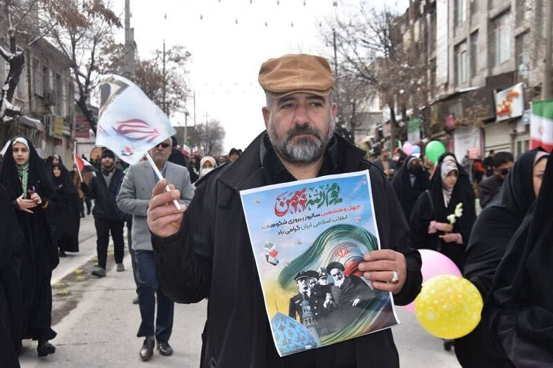 آغاز چهل و ششمین جشن انقلاب در کرمانشاه سینه ستبر ایران اسلامی