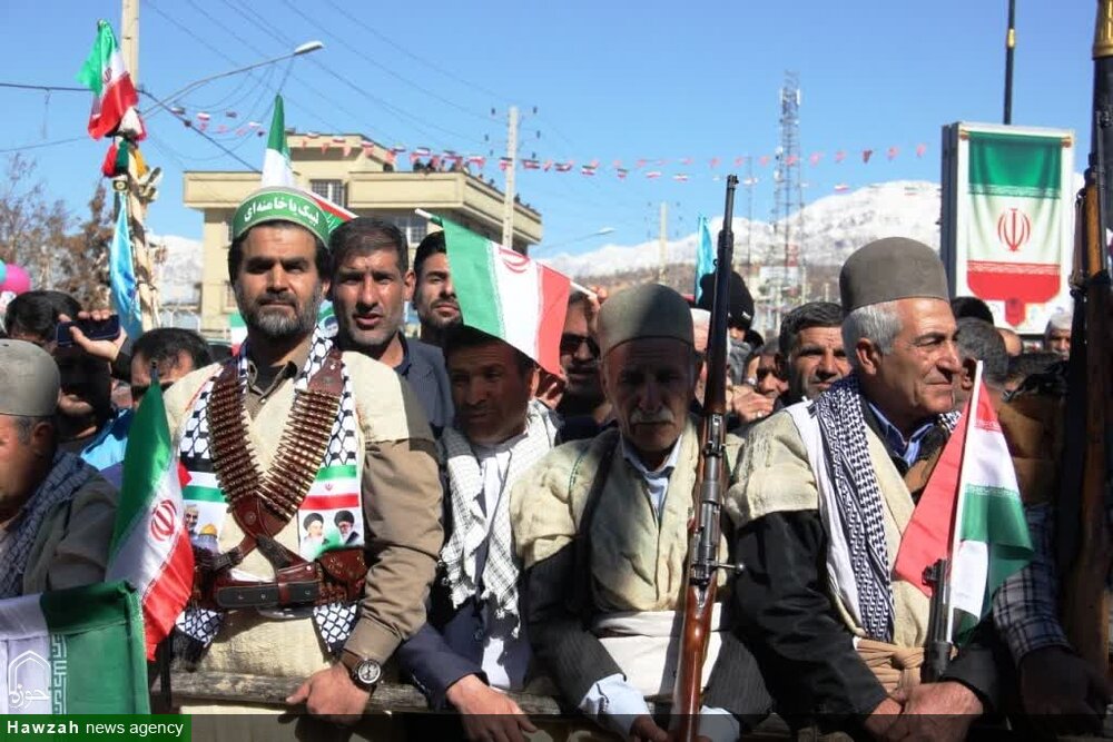 فیلم| حضور پرشور مردم یاسوج در راهپیمایی 22 بهمن با حضور سردار صفوی: بی‌نظیری که به یاد ماندنی شد