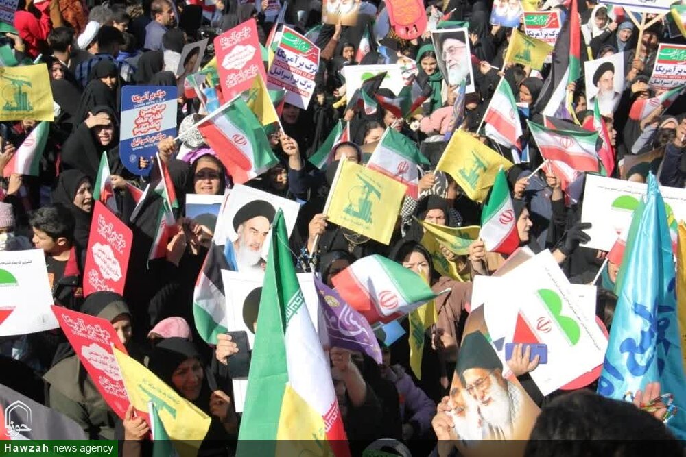 فیلم| حضور پرشور مردم یاسوج در راهپیمایی 22 بهمن با حضور سردار صفوی: بی‌نظیری که به یاد ماندنی شد