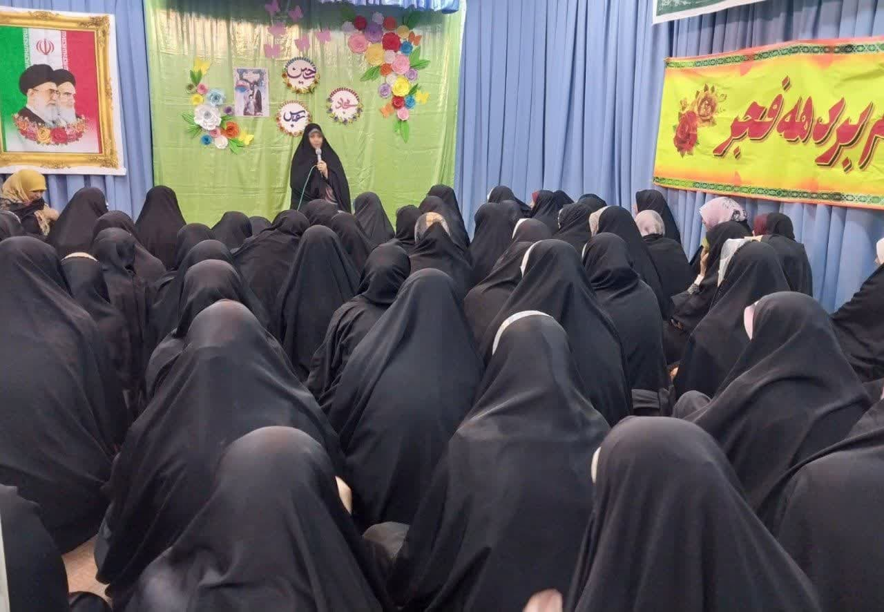 انقلاب اسلامی به زنان عزت و کرامت داد