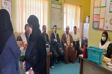 ارائه خدمات رایگان درمانی، توسط گروه‌های جهادی در بخش کوزران