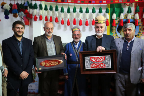 تصاویر| آیین تجلیل از شهردار شیراز و توزیع 400 بسته معیشتی موکب قشقایی ها