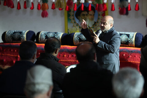 تصاویر| آیین تجلیل از شهردار شیراز و توزیع 400 بسته معیشتی موکب قشقایی ها