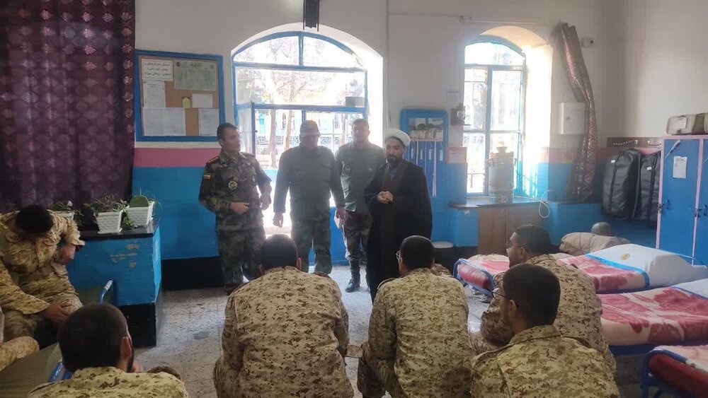 تلاش مستمر برای تقویت بنیه معنوی کارکنان ارتش با طرح شمیم وحی