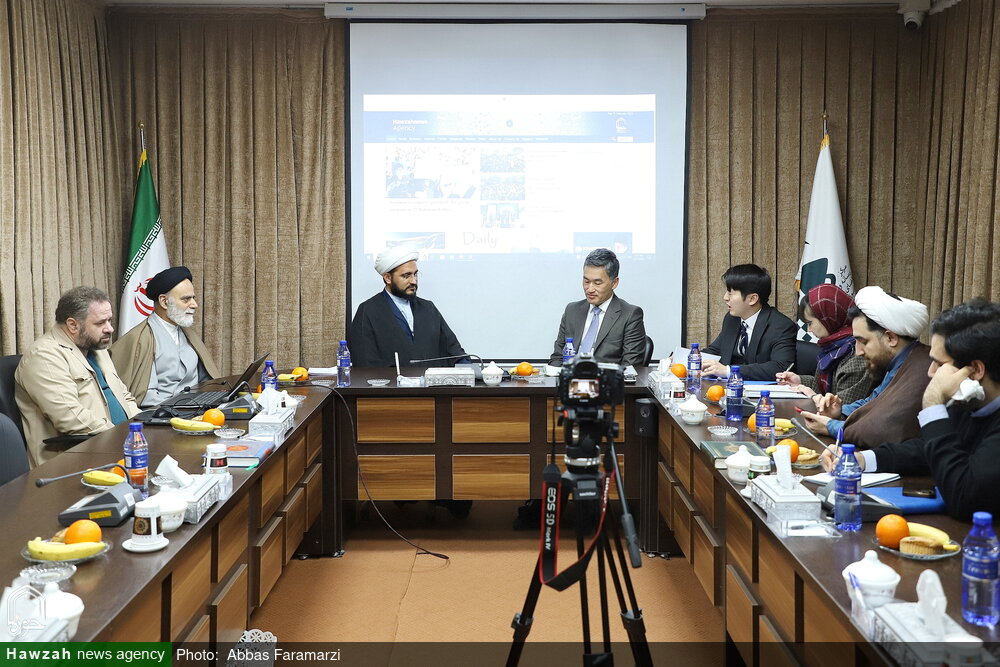 حوزہ علمیہ قم جدید دنیا سے روابط کا خواہاں ہے / ایران ایک پرامن، محفوظ اور گہری و قدیم ثقافت رکھنے والا ملک ہے