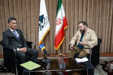 حوزه علمیه قم به دنبال ارتباط با دنیای مدرن است/ ایران در عرصه بین الملل موفق خواهد شد