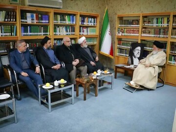 تأکید آیت‌الله علم‌الهدی بر لزوم تسریع در رفع مشکلات مسکن و چالش‌های بنیاد مسکن