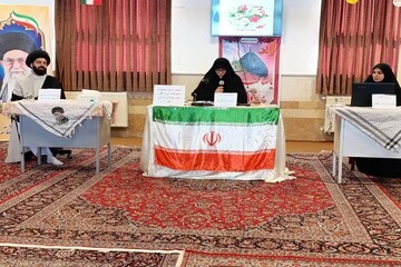 کرسی علمی " آشنایی با دین مسیحیت و تحریفات آن و علل جذب جوانان به این دین" در خلخال برگزار شد