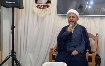 طلاب و روحانیون از ارتباط‌ با جوانان غافل نشوند