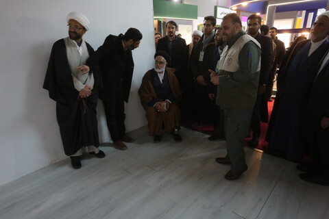 تصاویر / بازدید آیت الله مهدوی نماینده  خبرگان رهبری از نمایشگاه راینده نور‎