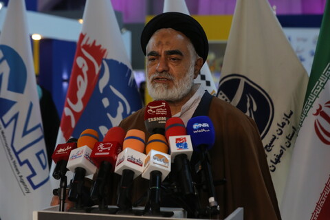 تصاویر / بازدید آیت الله مهدوی نماینده  خبرگان رهبری از نمایشگاه راینده نور‎