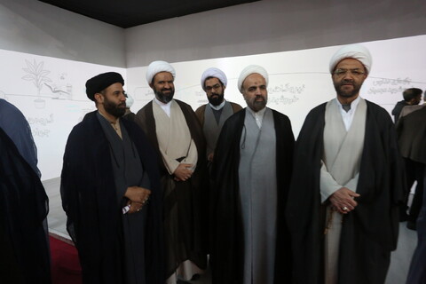 تصاویر / بازدید آیت الله مهدوی نماینده  خبرگان رهبری از نمایشگاه راینده نور‎