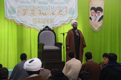 تصاویر/ جلسه اخلاق طلاب مدرسه علمیه امام خامنه‌ای ارومیه