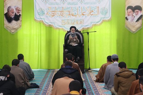 تصاویر/ جلسه اخلاق طلاب مدرسه علمیه امام خامنه‌ای ارومیه