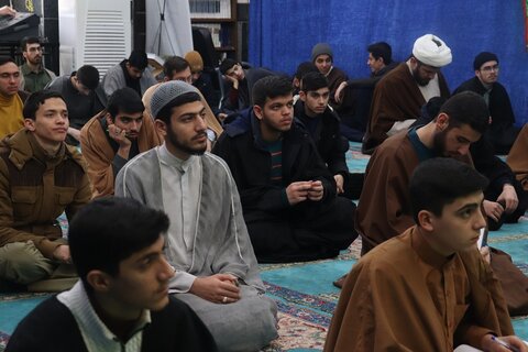 تصاویر/ جلسه اخلاق طلاب مدرسه علمیه امام خامنه‌ای ارومیه