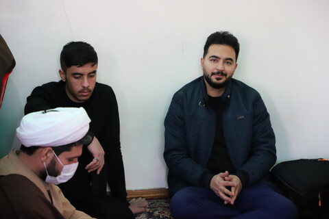 تصاویر/نشست صمیمی معاون تبلیغ حوزه های علمیه با مطلاب و اساتید مدرسه علمیه امیرالمومنین(ع)تبریز