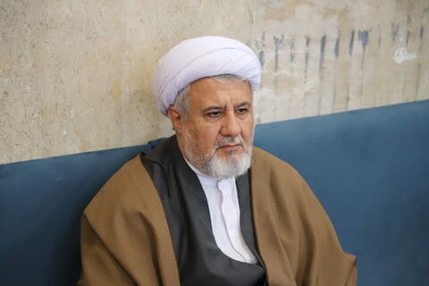 تصاویر/نشست صمیمی معاون تبلیغ حوزه های علمیه با مطلاب و اساتید مدرسه علمیه امیرالمومنین(ع)تبریز