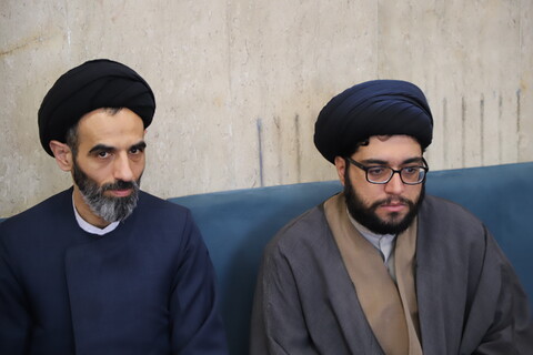 تصاویر/نشست صمیمی معاون تبلیغ حوزه های علمیه با مطلاب و اساتید مدرسه علمیه امیرالمومنین(ع)تبریز