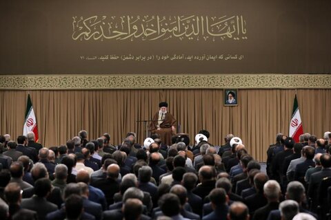 دفاعی صنعت کے سائنسدانوں، ماہرین اور عہدیداران کی رہبر انقلاب سے ملاقات