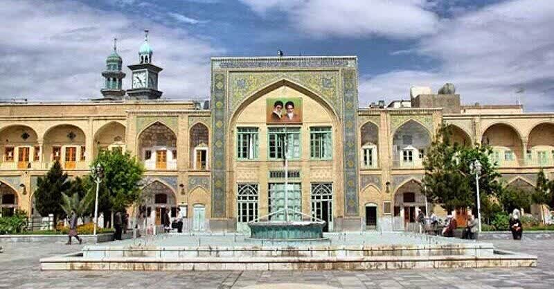 در گفتوگو با استاد حوزه علمیه قم بررسی شد؛ حوزه علمیه قم؛ از مأموریت دینداری مردم تا دفاع از میهن / در دفاع مقدس از هر ۱۰۰۰ طلبه ۴۰ نفر شهید شدند 1 حوزه علمیه قم؛ از مسئولیت دینداری مردم تا دفاع از میهن / در دفاع مقدس از هر ۱۰۰۰ طلبه ۴۰ نفر شهید شدند