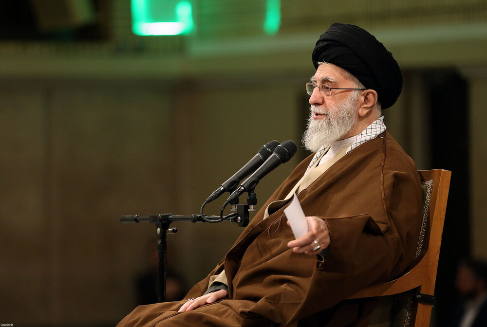 فیلم کامل بیانات امروز رهبر انقلاب در دیدار دانشمندان، متخصصان و مسئولان صنعت دفاعی کشور