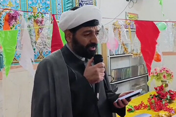 امام زمان(عج) مانند یک پدر مهربان، همیشه مراقب و حامی ماست + تصویر