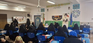 تصاویری از برگزاری جشن نیمه شعبان در مدرسه علمیه فاطمیه محلات