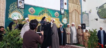تصاویر/ جشن میلاد امام زمان(عج) و آیین عمامه گذاری طلاب در آران و بیدگل