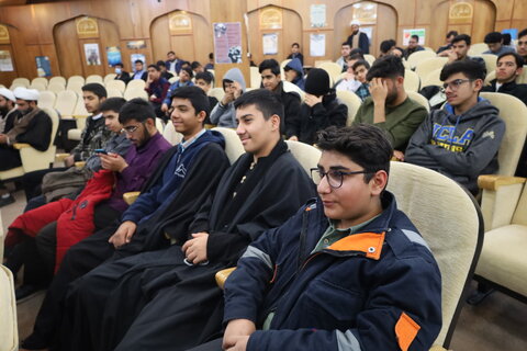 نشست پیش همایش بین المللی منجی و نجات بخش در ادیان توحیدی در زاهدان