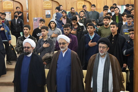 نشست پیش همایش بین المللی منجی و نجات بخش در ادیان توحیدی در زاهدان