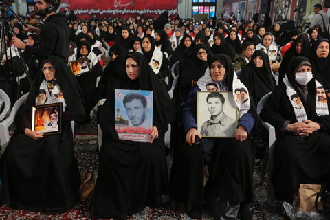 تصاویر / اولین یادواره ۴۰۰ شهید امدادگر استان اصفهان