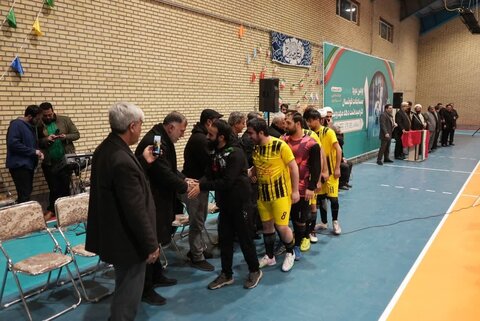 تصاویر/  برگزاری مسابقات فوتسال هیئات مذهبی با شعار تا "انقلاب مهدی" در خوی