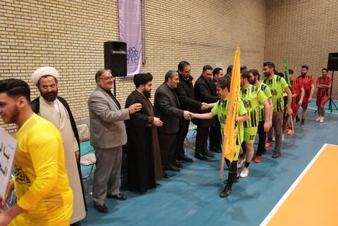 تصاویر/  برگزاری مسابقات فوتسال هیئات مذهبی با شعار تا "انقلاب مهدی" در خوی