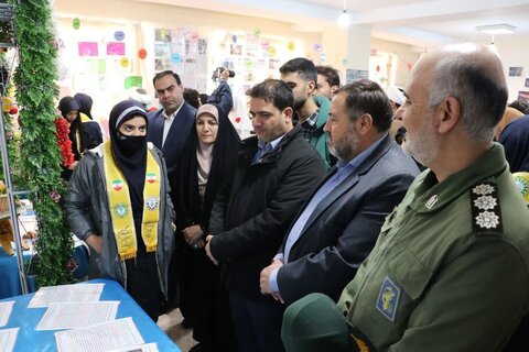 تصاویر/افتتاح نمایشگاه اعجاز علمی قرآن در ساوه