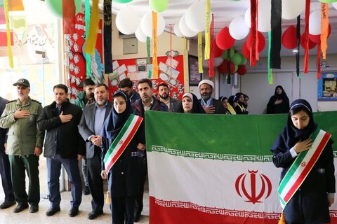 تصاویر/افتتاح نمایشگاه اعجاز علمی قرآن در ساوه