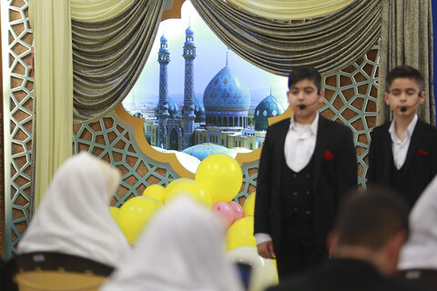 جشن ازدواج زوج‌های جوان در آستانه نیمه شعبان