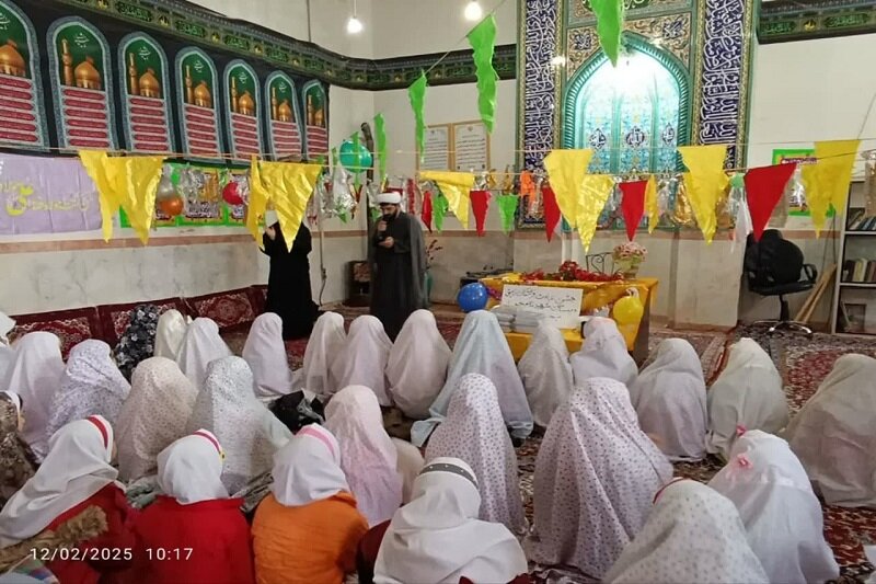 امام زمان(عج) مانند یک پدر مهربان، همیشه مراقب و حامی ماست