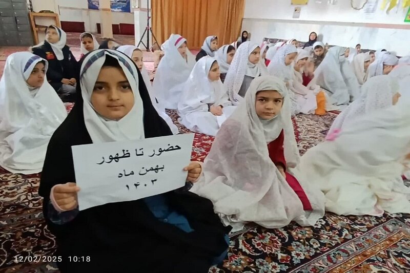 امام زمان(عج) مانند یک پدر مهربان، همیشه مراقب و حامی ماست