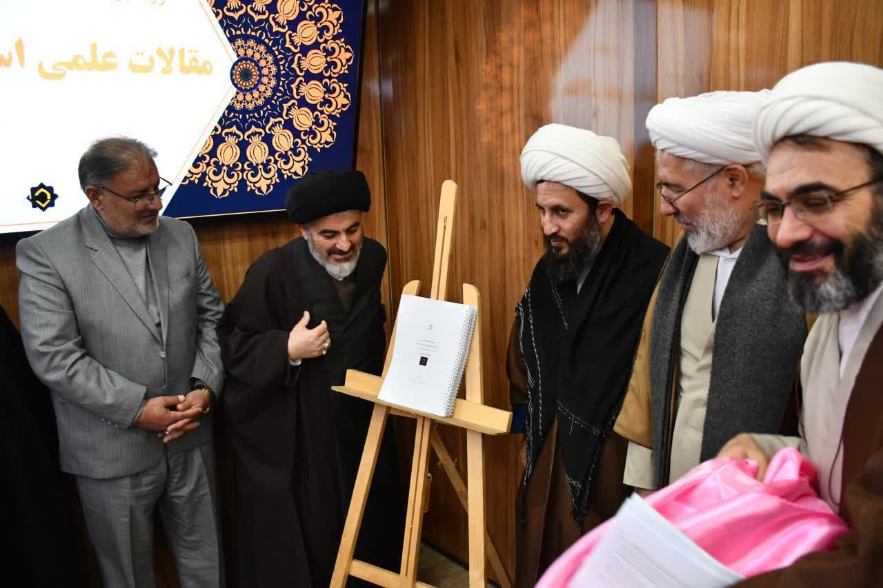 تجلیل از علمای برجسته و تقویت همکاری‌های علمی حوزه و دانشگاه